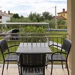 Dani's Place *