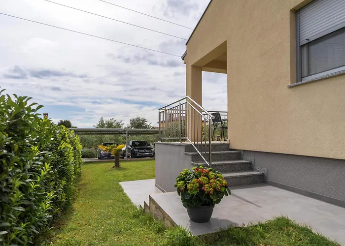 Dani's Place 아파트 포레치