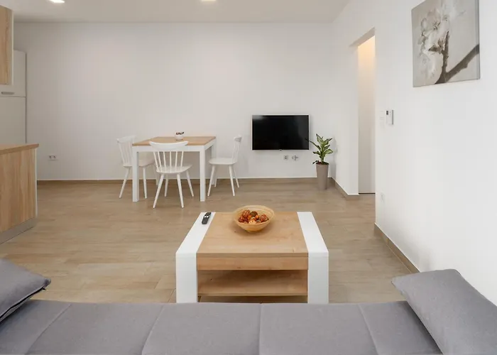 아파트 Dani's Place 포레치