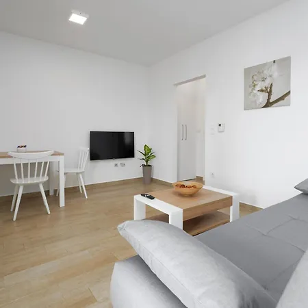 Dani's Place * Πόρετς